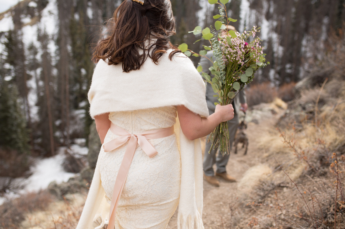 Elope in the Moutains